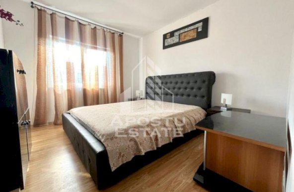 Apartament cu 2 camere, decomandat, balcon deschis, zona Soarelui