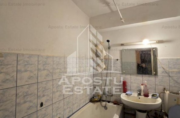 Apartament cu o camera ideal pentru investitie, zona Circumvalatiunii