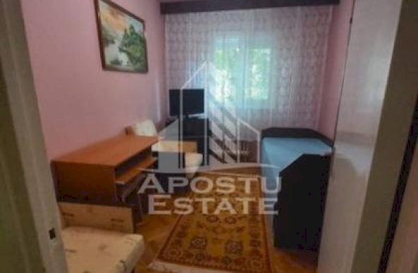 Apartament 3 camere, spatios, Zona Dacia