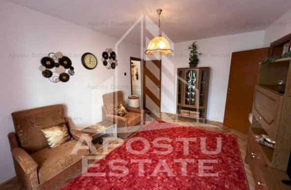 Apartament cu 3 camere, 2 balcoane, centrala proprie, zona Soarelui