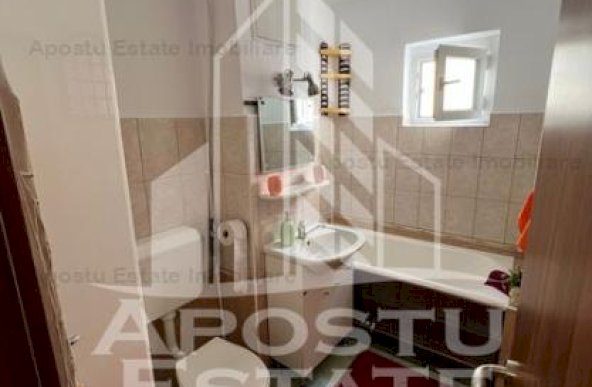 Apartament cu 3 camere, 2 balcoane, centrala proprie, zona Soarelui