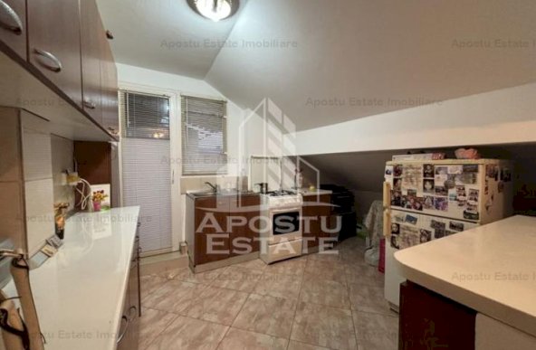 Apartament cu 3 camere in zona Shopping City, centrala termica