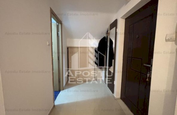 Apartament cu 3 camere in zona Shopping City, centrala termica