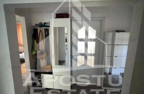 Apartament cu 4 camere, 2 bai si 2 balcoane in zona Sagului