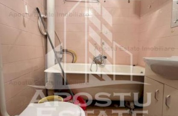 Apartament cu 2 camere, etajul 2 in zona Sagului