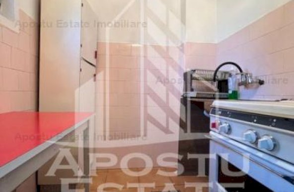 Apartament cu 2 camere, etajul 2 in zona Sagului