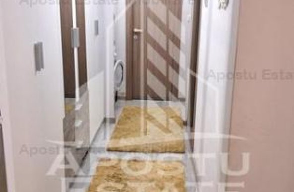 Apartament cu 3 camere, decomandat situat in zona Girocului