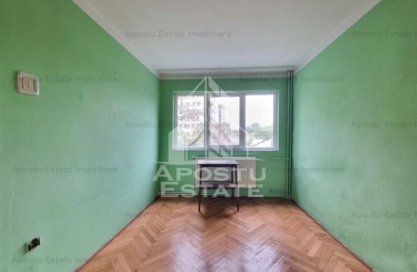 Apartament 2 camere, centrala proprie, etaj intermediar, Iulius Mall