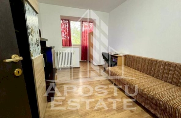 Apartament 2 camere,etaj1/4,in zona Liviu Rebeanu/Spitalul Judetean