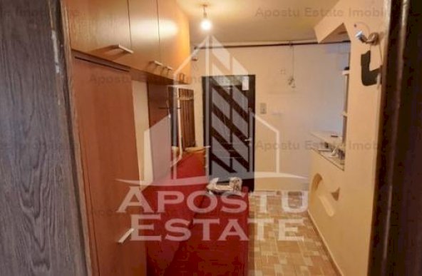 Apartament cu 1 camera, centrala proprie, zona Dambovita