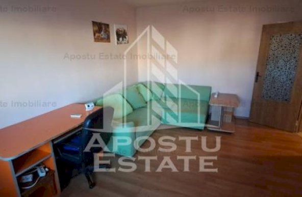 Apartament cu 1 camera, centrala proprie, zona Dambovita