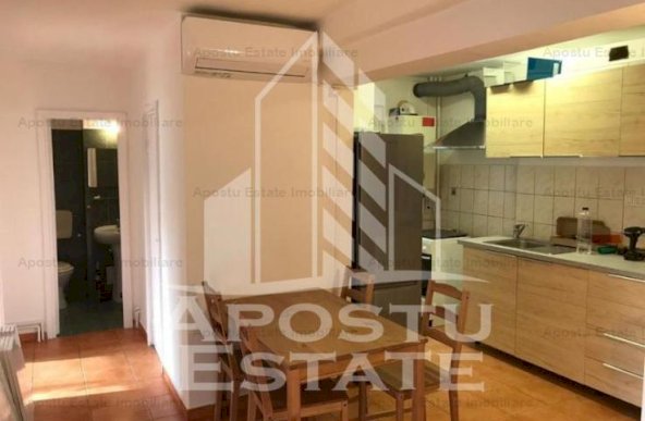 Apartament cu 3 camere DECOMANDAT zona Gheorghe Lazar