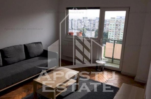 Apartament cu 3 camere DECOMANDAT zona Gheorghe Lazar