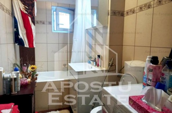 Apartament cu 2 camere, de vanzare, in Micalaca, Arad.