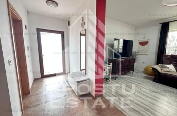 Duplex deosebit cu 5 camere, situat într-o zonă liniștită și exclusiv