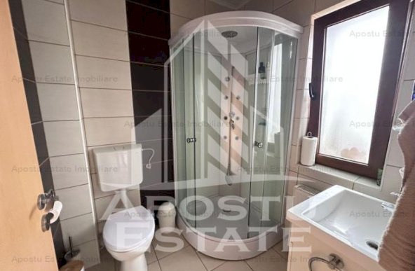 Duplex deosebit cu 5 camere, situat într-o zonă liniștită și exclusiv