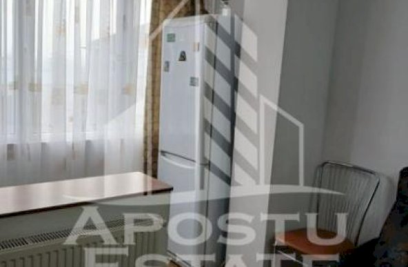 Apartament 2 camere,centrala proprie,zona Tipografilor