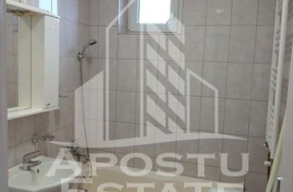 Apartament 2 camere,centrala proprie,zona Tipografilor