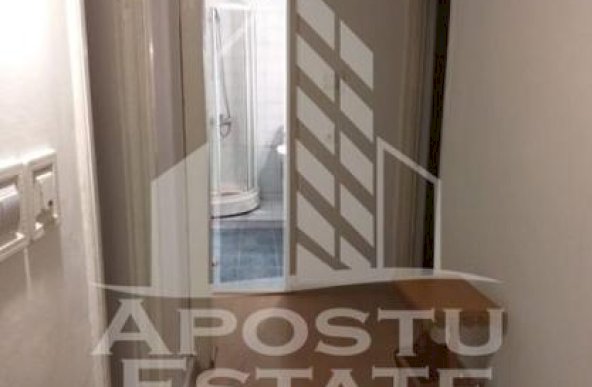 Apartament 2 camere,decomandat,zona Simion Barnutiu