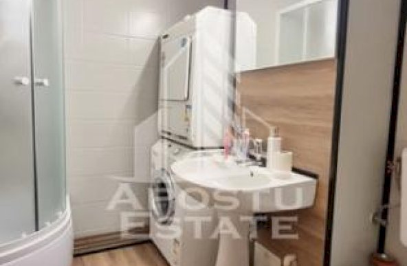 Apartament 2 camere, etaj 1, centrala proprie, zona Calea Lipovei