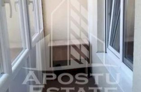 Apartament cu 3 camere, Soarelui, Mobilat, Centrala