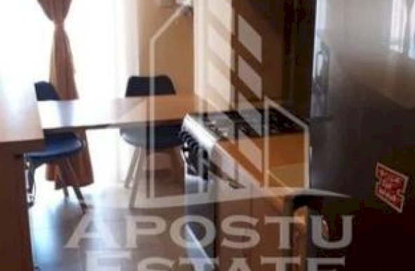 Apartament cu 3 camere, Soarelui, Mobilat, Centrala