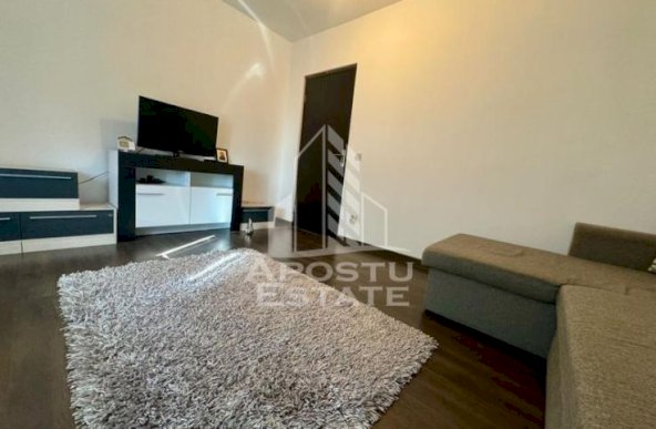 Apartament cu 2 camere,prima inchiriere, centrala proprie,  Soarelui