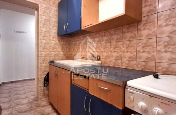 Apartament 2 camere semidecomandat in zona Fortuna