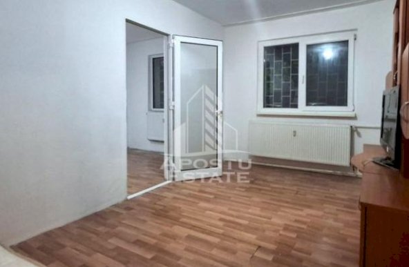 Apartament 2 camere semidecomandat in zona Fortuna