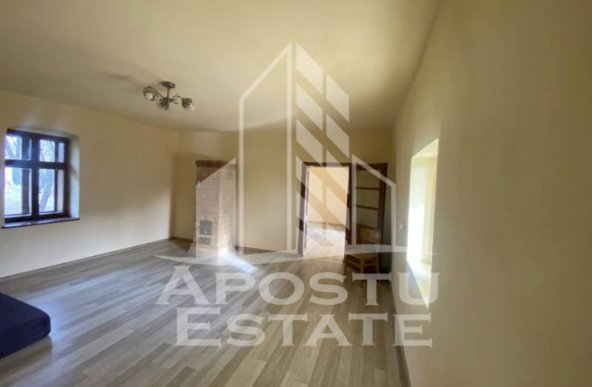 Casa renovată in Bazos cu teren 2413 mp