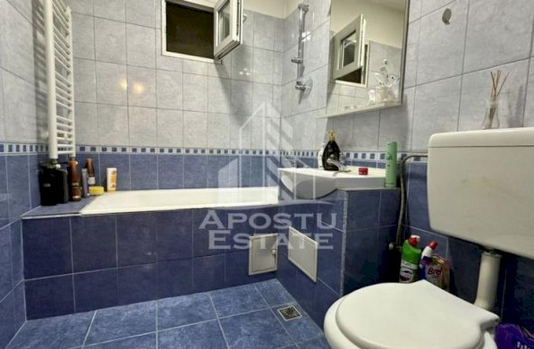 Apartament cu 3 camere, centrala proprie, zona Soarelui