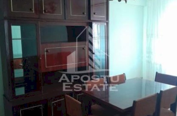 Apartament 3 camere ,etaj2, centrala proprie, zona Aradului