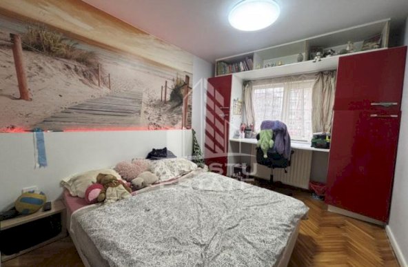 Apartament cu 3 camere in zona Soarelui, decomandat, cemtrala termica