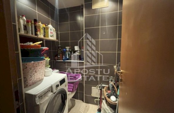 Apartament cu 3 camere in zona Soarelui, decomandat, cemtrala termica