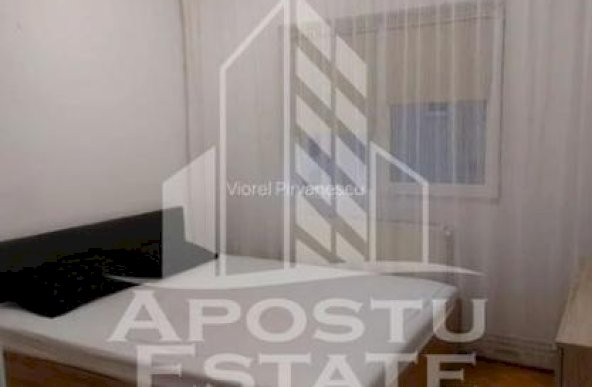 Apartament cu 3 camere, 2 bai, Centrala Proprie, Compelex Studentesc