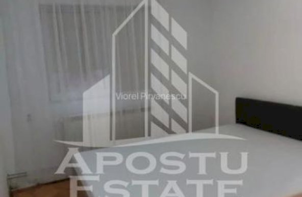 Apartament cu 3 camere, 2 bai, Centrala Proprie, Compelex Studentesc