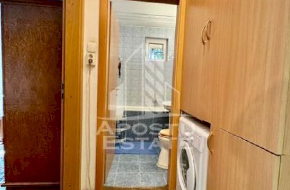 Apartament 2 camere,semidecomandat in zona Medicinei