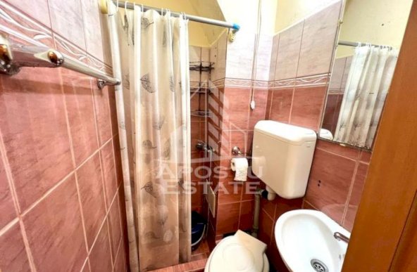 Apartament cu 2 camere in zona Sagului, bloc anvelopat