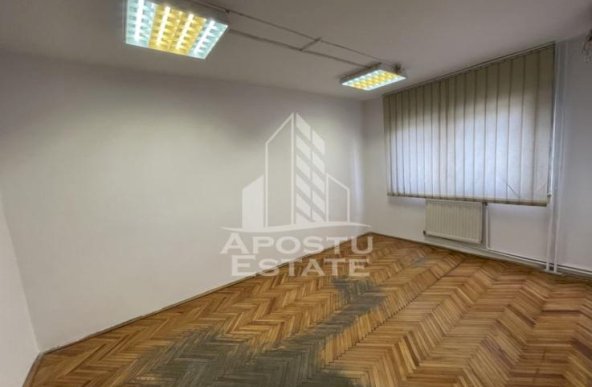 Spatiu comercial SAD, 68mp, Zona Girocului