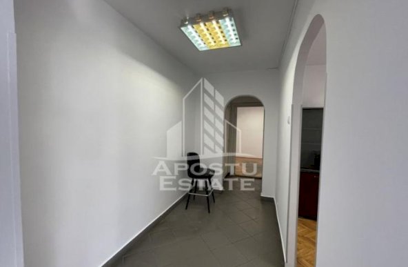 Spatiu comercial SAD, 68mp, Zona Girocului