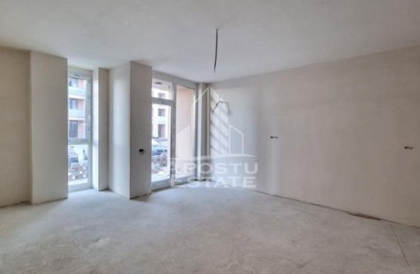 Apartament cu 2 camere, bloc nou, loc de parcare, zona Torontalului