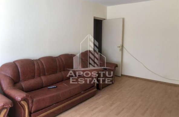 Apartament de inchiriat 2 camere decomandat, Soarelui