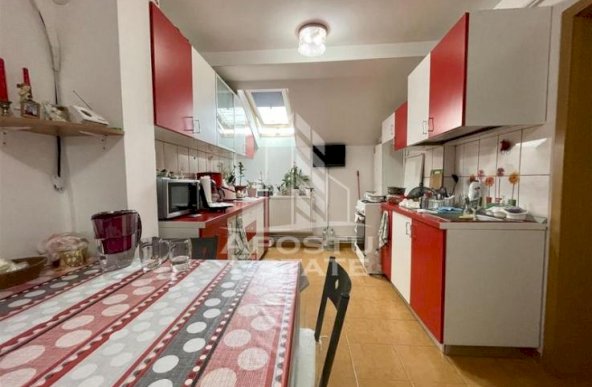 Apartament cu 2 camere centrala proprie zona Girocului