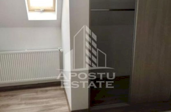 Apartament 3 camere, decomandat, mobilat, zona Dambovita