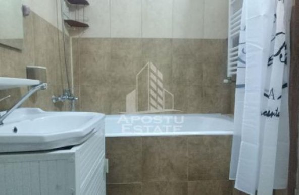 Apartament 2 camere, centrala propie, zona Complex