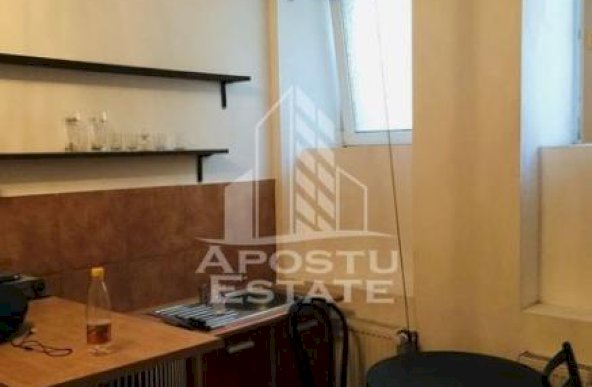 Apartament cu doua camere langa facultatea de Politehnica si UVT