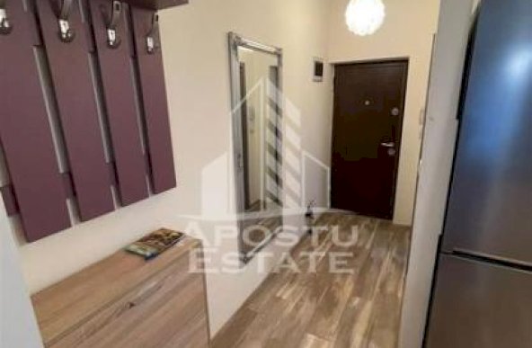 Apartament cu 2 camere centrala proprie terasa si balcon.