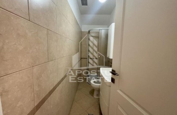 Apartament cu 4 camere in zona Dambovita cu pod amenajat, decomandat