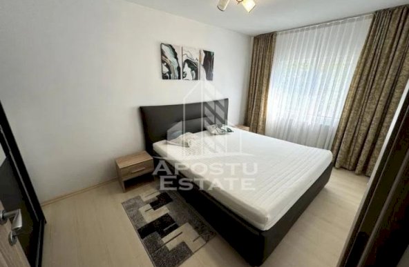 Apartament cu 3 camere, etajul 2, centrala proprie, zona Soarelui