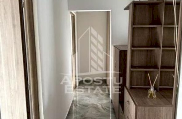 Apartament cu 3 camere, etajul 2, centrala proprie, zona Soarelui